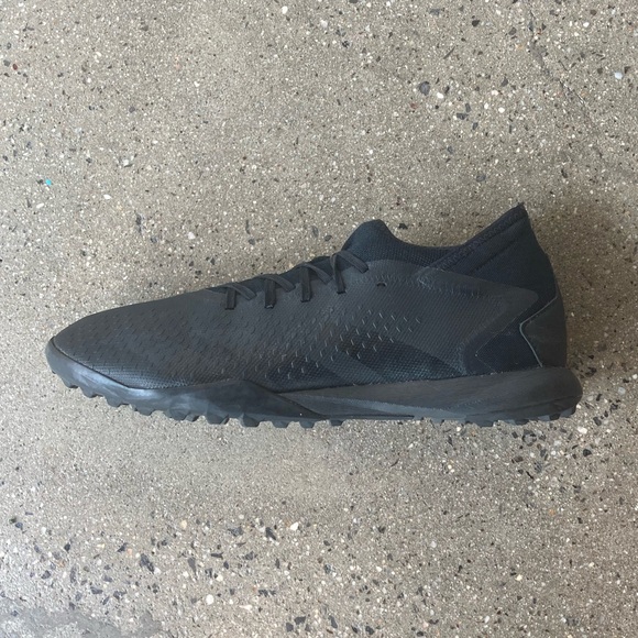 Adidas Unisex Predator Accuracy.3 Turf Shoes GW4639 Men’s 12 - Picture 3 of 13